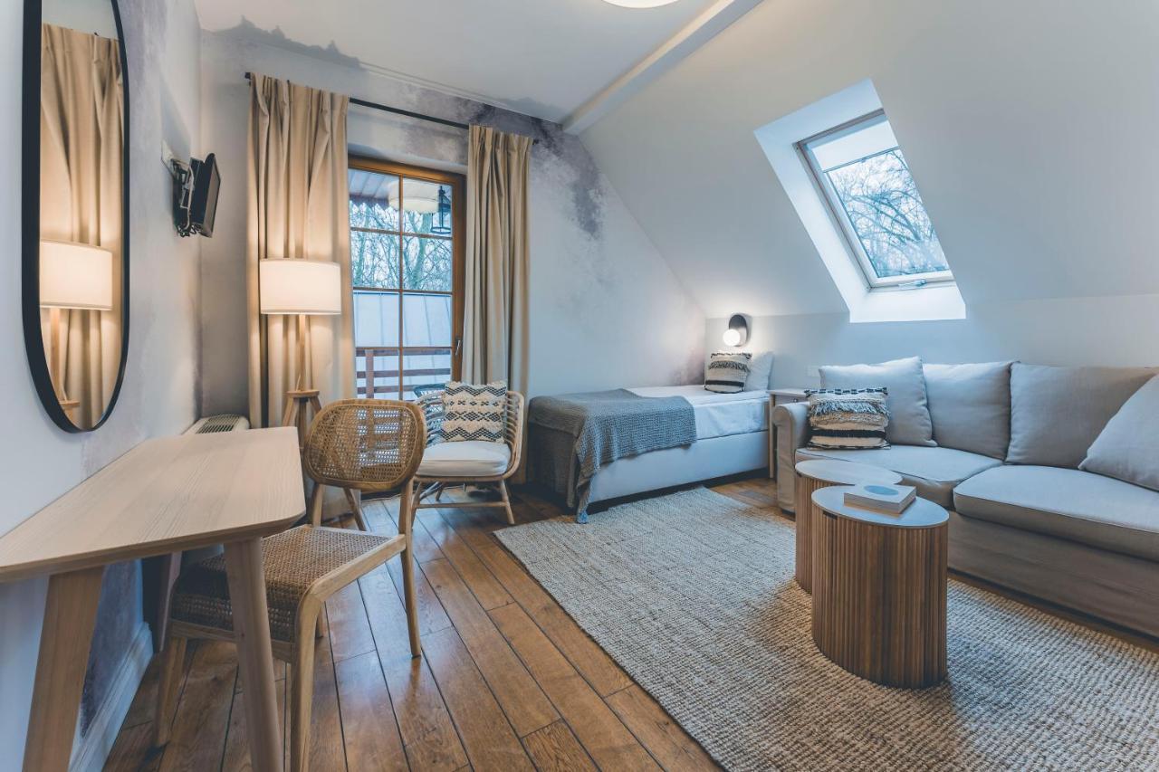 Lubinowe Wzgorze - Wioska Zdrowia Hotel Naleczow Bagian luar foto